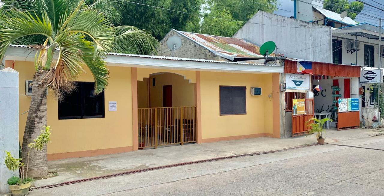 J & C Guesthouse Moalboal Esterno foto